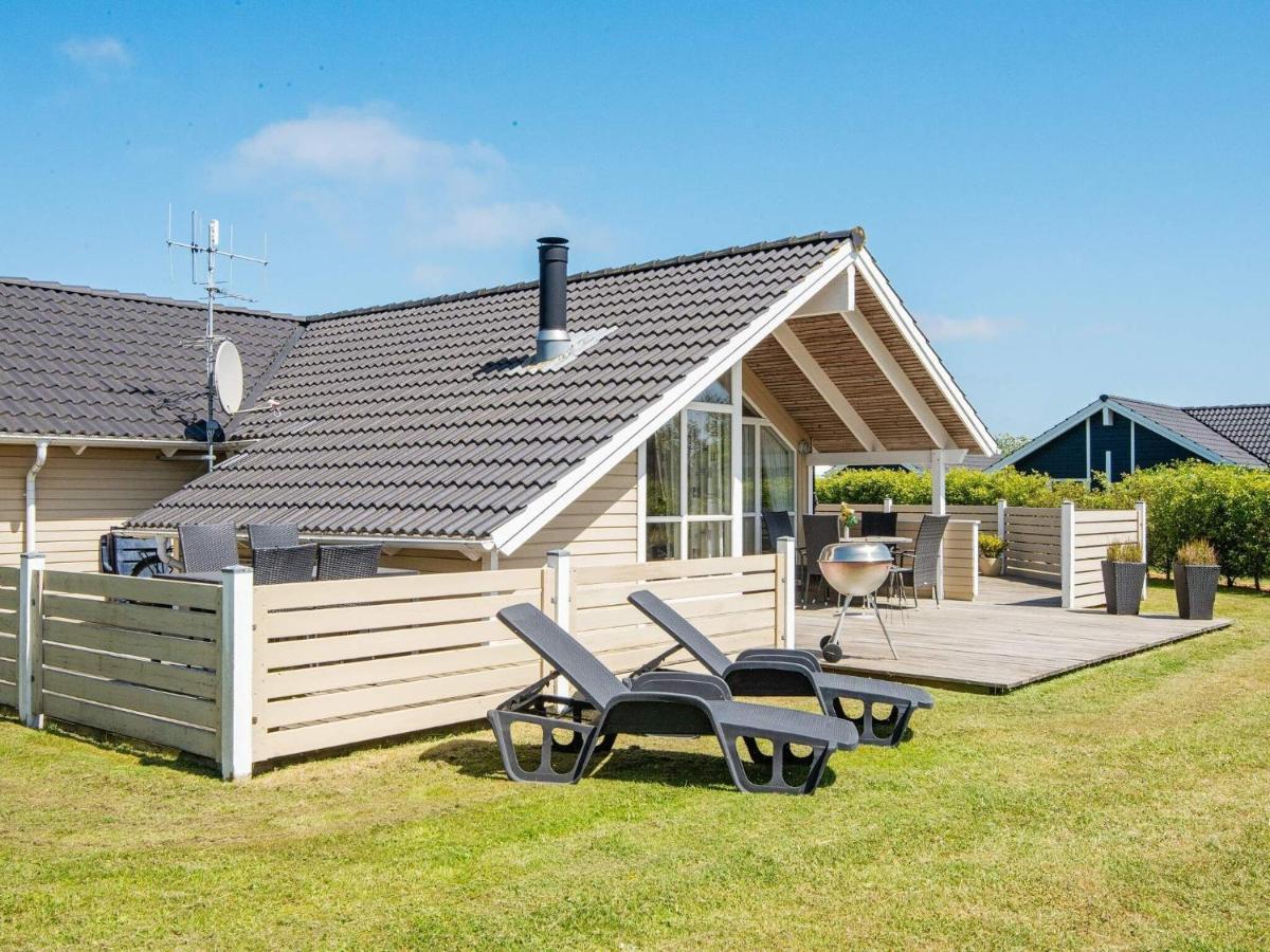 8 Person Holiday Home In Hemmet Falen Exterior photo